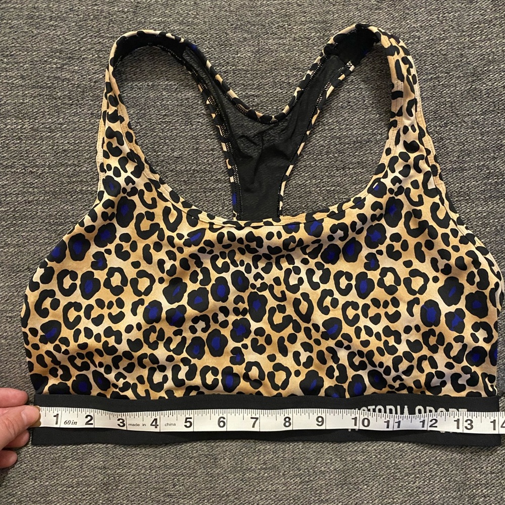 4/$20 Victoria’s Secret Sport Bra Size Large